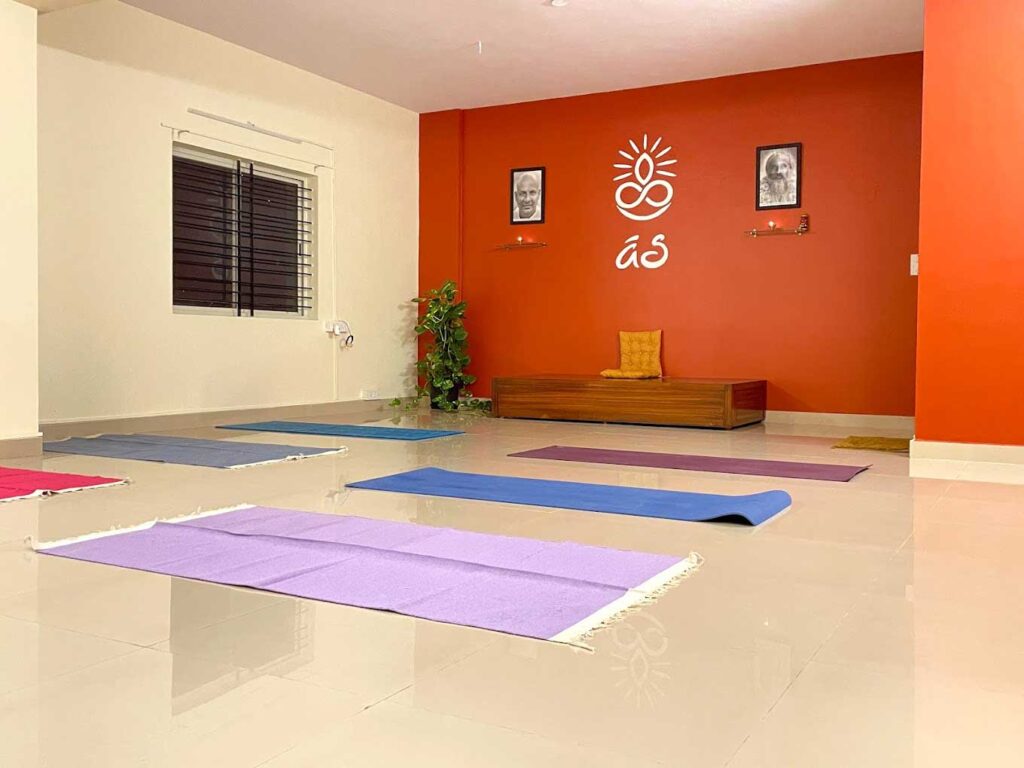 Arsha Samyoga School of Yoga and Vedanta in Bangalore